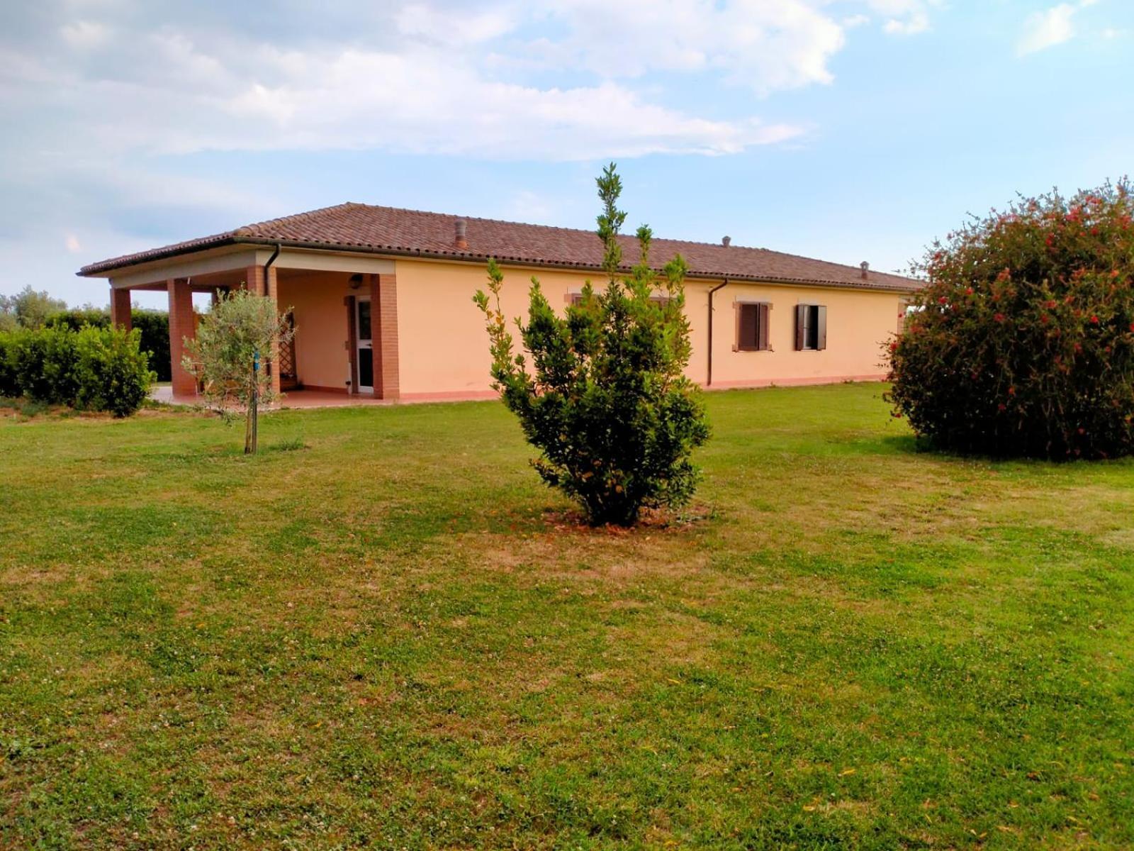 Agriturismo Lungo Albegna Manciano Exteriör bild